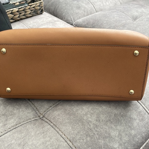 Sold - Picture 9 of 12